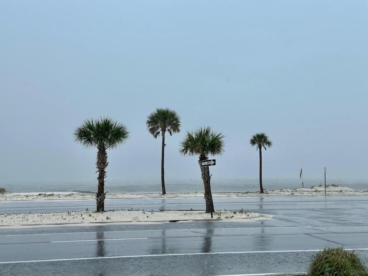 Bare Feet Bungalow -Close To Beach & Dog Friendly Gulfport Luaran gambar