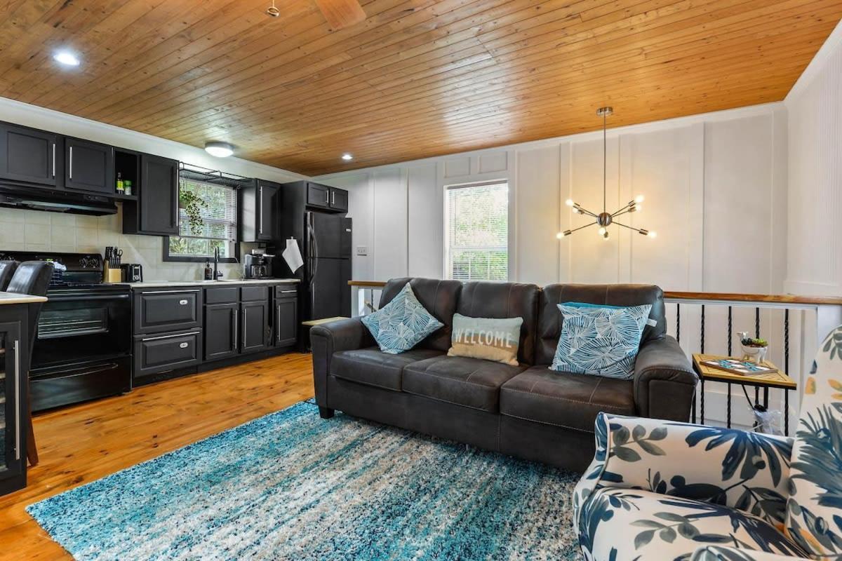 Bare Feet Bungalow -Close To Beach & Dog Friendly Gulfport Luaran gambar